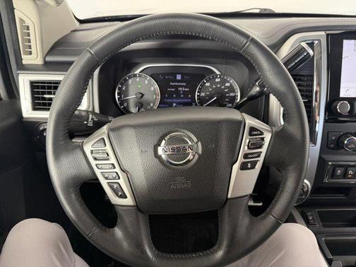 2020 Nissan Titan SV