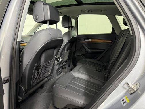 2021 Audi Q5 Premium 55 TFSI e quattro S tronic