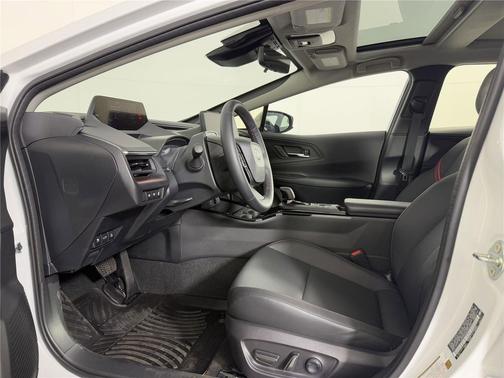 2025 Toyota Prius Plug-In Hybrid XSE Premium