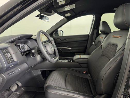 2024 Nissan Pathfinder Rock Creek 4WD
