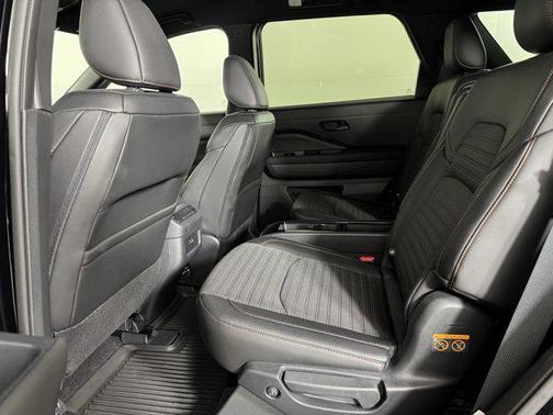 2024 Nissan Pathfinder Rock Creek 4WD