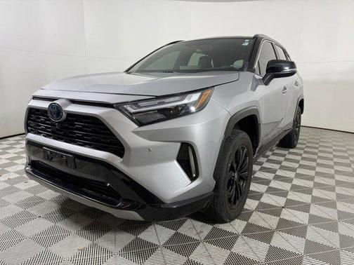 2022 Toyota RAV4 Hybrid SE