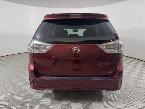 2013 Toyota Sienna SE