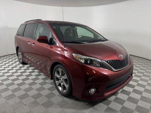 2013 Toyota Sienna SE