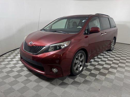 2013 Toyota Sienna SE