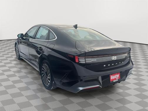 2024 Hyundai SONATA Hybrid Limited