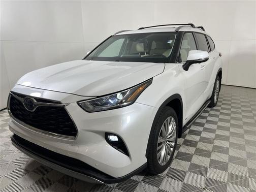 2024 Toyota Highlander Hybrid Platinum
