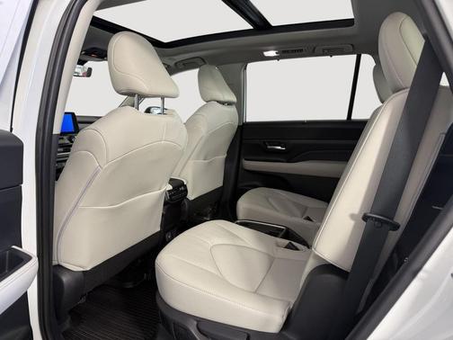 2025 Toyota Grand Highlander Platinum