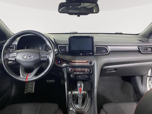2020 Hyundai Veloster Base