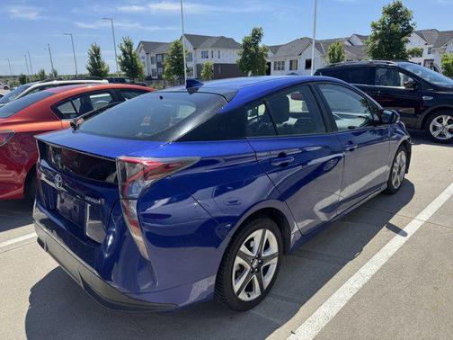 2016 Toyota Prius Four Touring