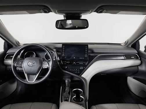 Celestial Silver Metallic 2021 Toyota Camry Hybrid XLE