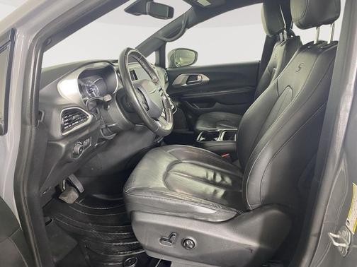 2020 Chrysler Pacifica L
