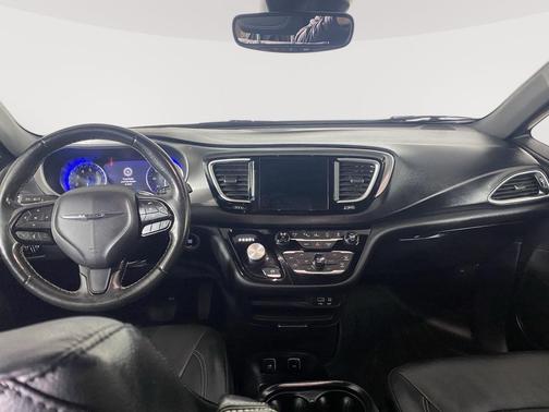 2020 Chrysler Pacifica L