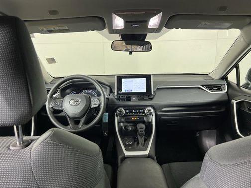 2023 Toyota RAV4 Hybrid LE