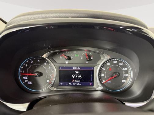 Satin Steel Metallic 2021 Chevrolet Traverse LT Cloth