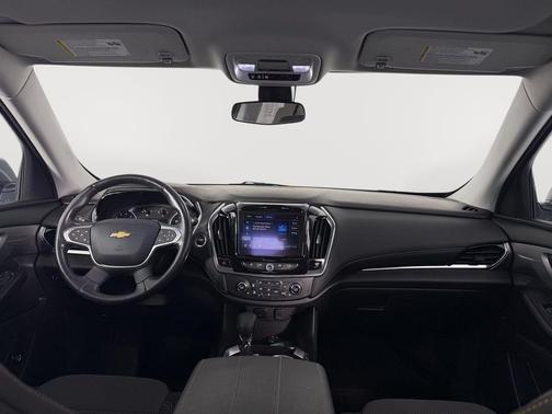 Satin Steel Metallic 2021 Chevrolet Traverse LT Cloth