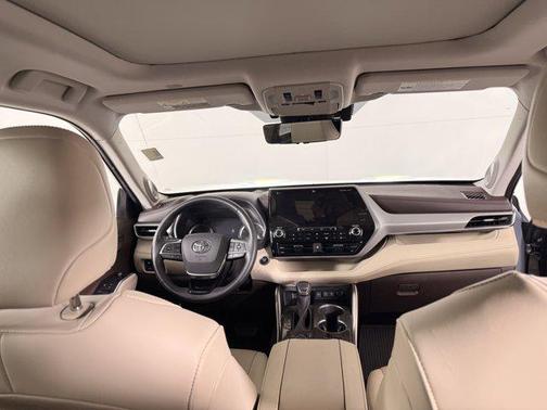 2020 Toyota Highlander Platinum