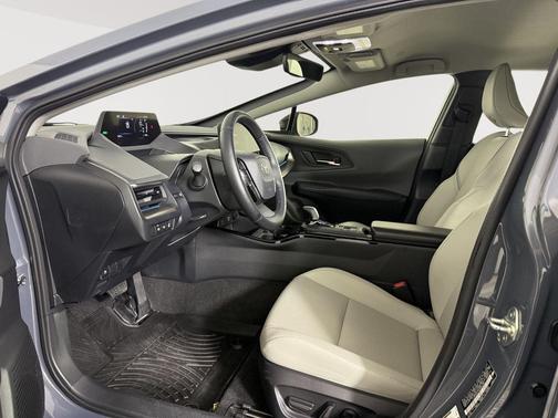 2024 Toyota Prius XLE