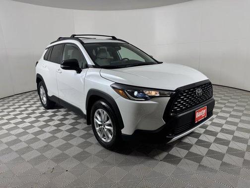 2025 Toyota Corolla Cross LE