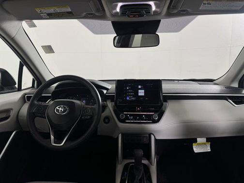 2025 Toyota Corolla Cross LE