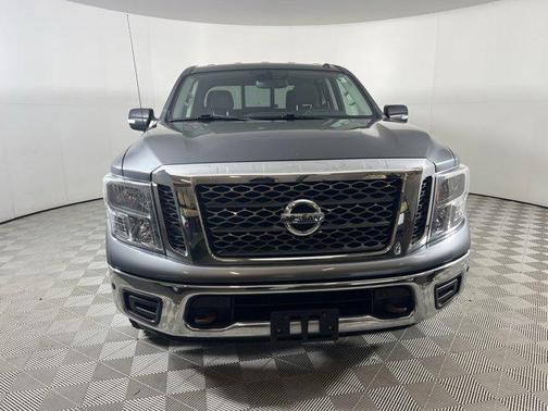 2018 Nissan Titan SV