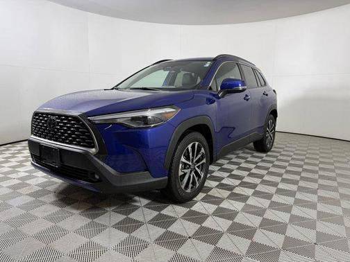 2024 Toyota Corolla Cross XLE