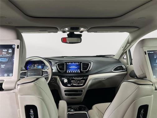 2020 Chrysler Pacifica Hybrid Limited