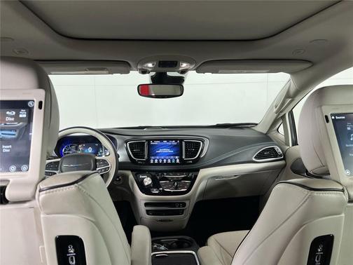 2020 Chrysler Pacifica Hybrid Limited