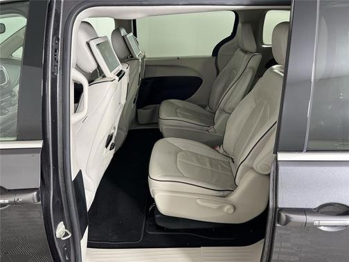 2020 Chrysler Pacifica Hybrid Limited