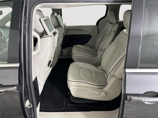 2020 Chrysler Pacifica Hybrid Limited