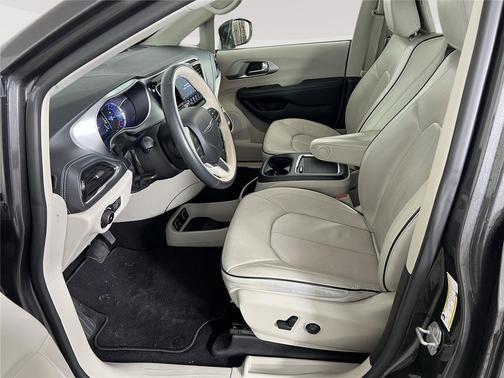 2020 Chrysler Pacifica Hybrid Limited