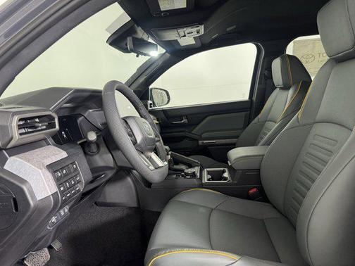 2025 Toyota Tacoma Hybrid Trailhunter