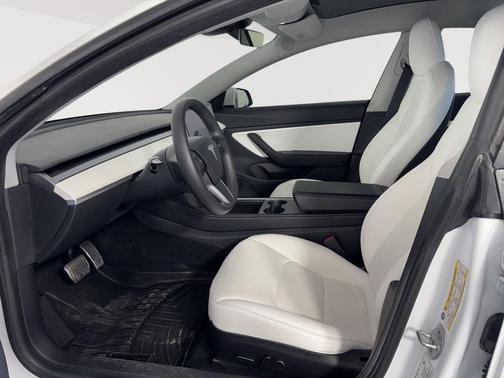 Pearl White Multi-Coat 2021 Tesla Model 3 Long Range