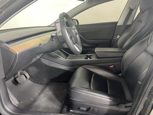 2019 Tesla Model 3 Standard Range