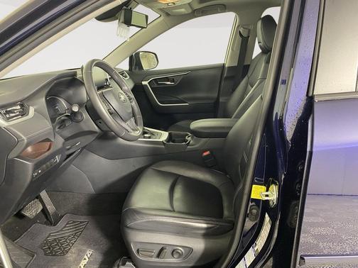 2019 Toyota RAV4 Hybrid Limited