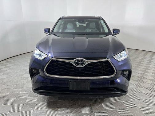 2022 Toyota Highlander Limited