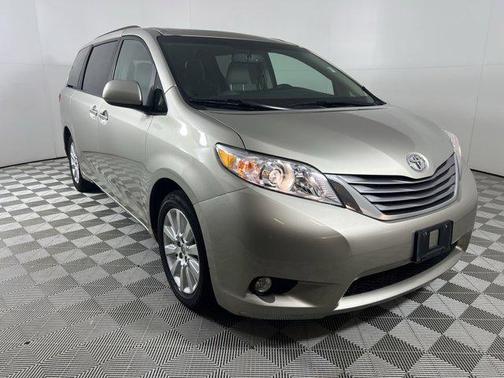 2015 Toyota Sienna XLE Premium