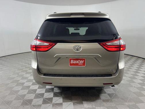 2015 Toyota Sienna XLE Premium