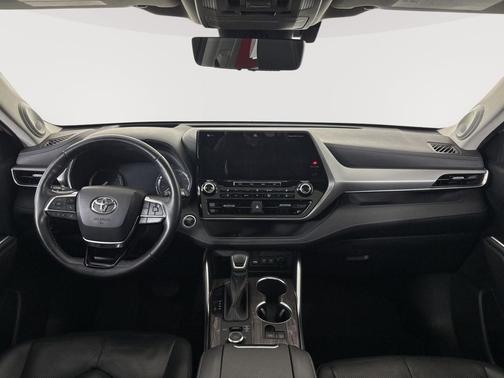 Blizzard Pearl 2021 Toyota Highlander Platinum