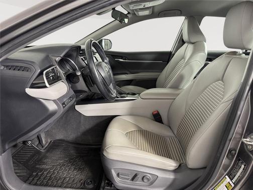 2018 Toyota Camry XLE