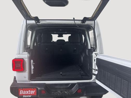 Bright White Clearcoat 2024 Jeep Wrangler 4-Door Sahara 4x4