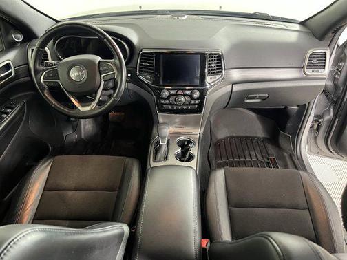 2019 Jeep Grand Cherokee Laredo