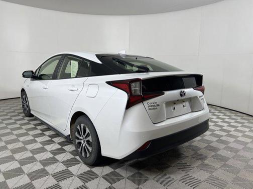 2022 Toyota Prius XLE