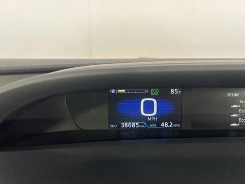 2022 Toyota Prius XLE