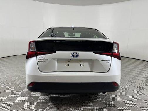2022 Toyota Prius XLE