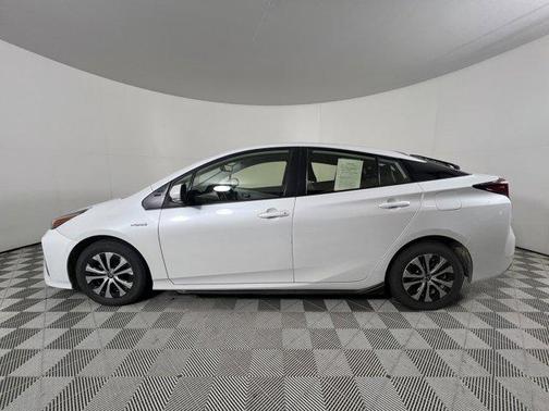 2022 Toyota Prius XLE