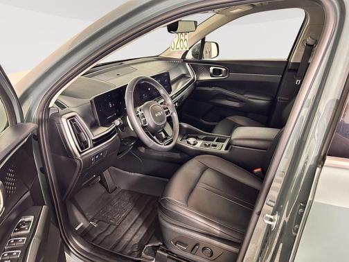 Cityscape Green 2025 Kia Sorento Hybrid EX