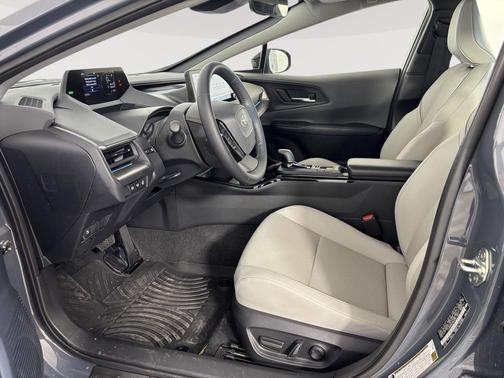 2024 Toyota Prius XLE