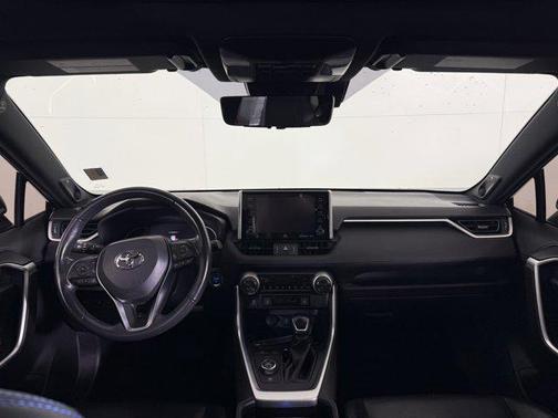 2020 Toyota RAV4 Hybrid SE