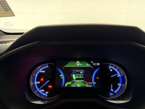 2020 Toyota RAV4 Hybrid SE